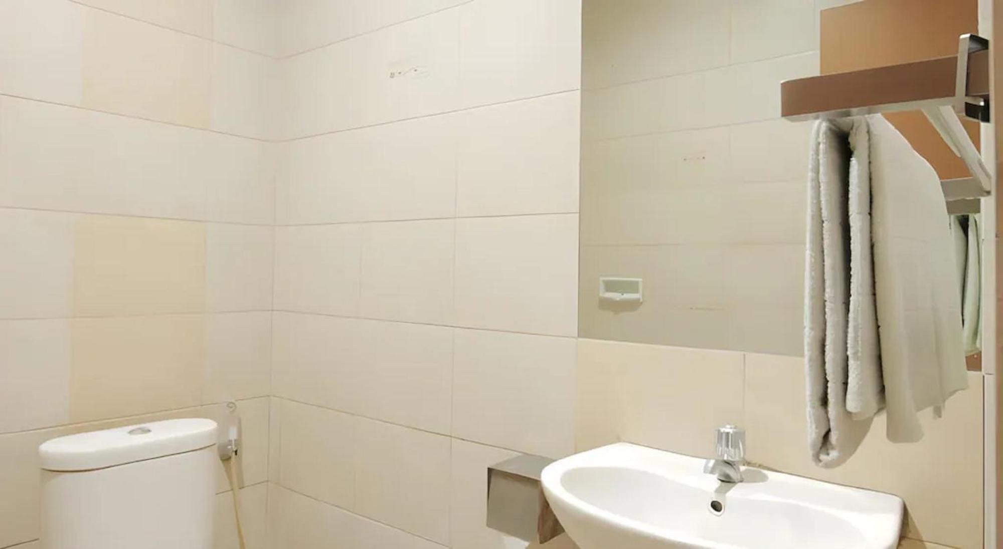 Hotel Capital O Galaxy Bandung
